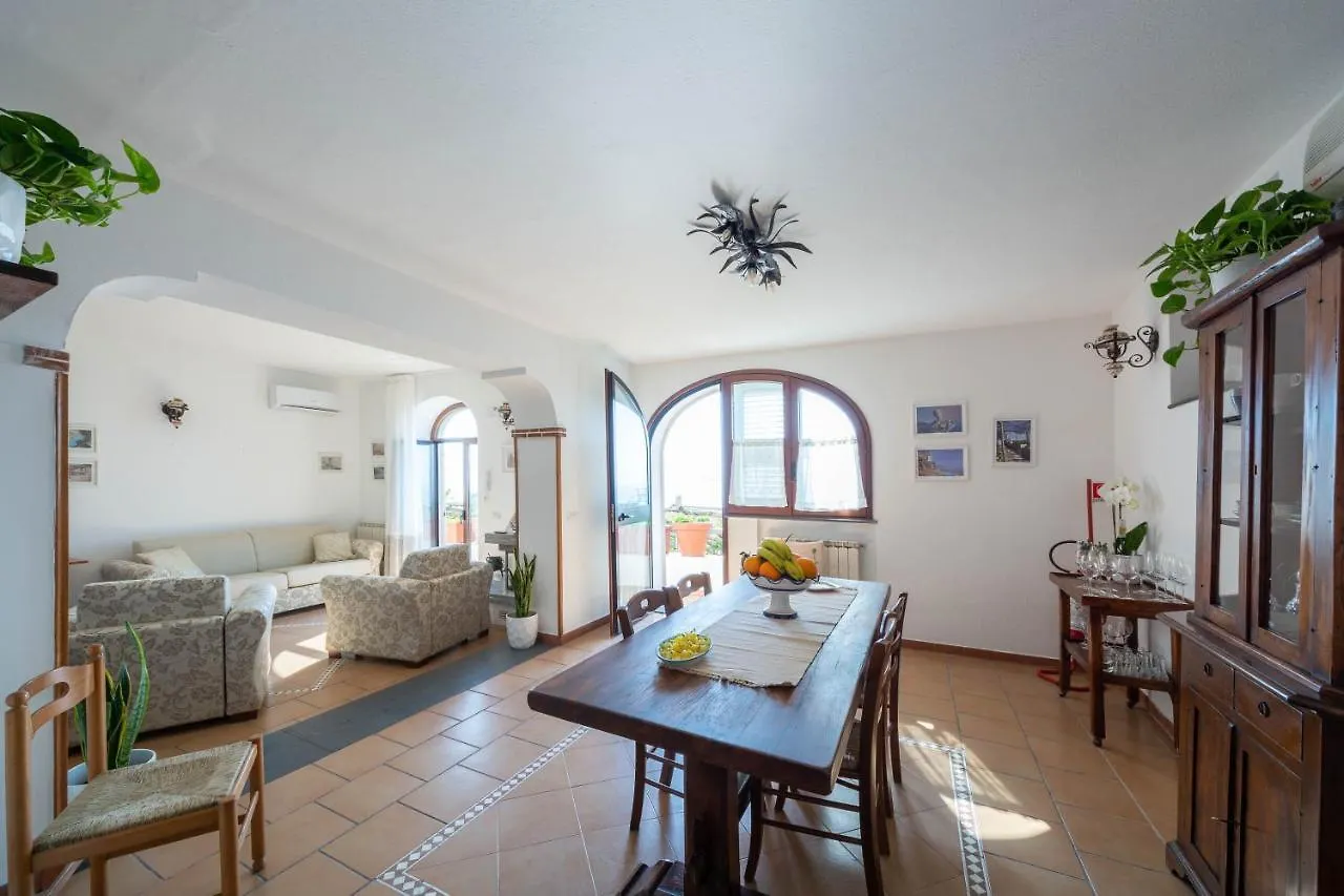 Villa Petra Amalfi 0*,  Itália